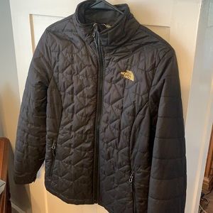 NORTH FACE COAT size MEDIUM